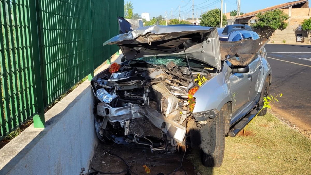 Acidente de moto com motorista bêbado