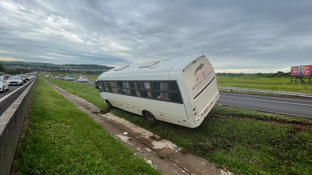 acidente micro-ônibus Anel Viário Sul