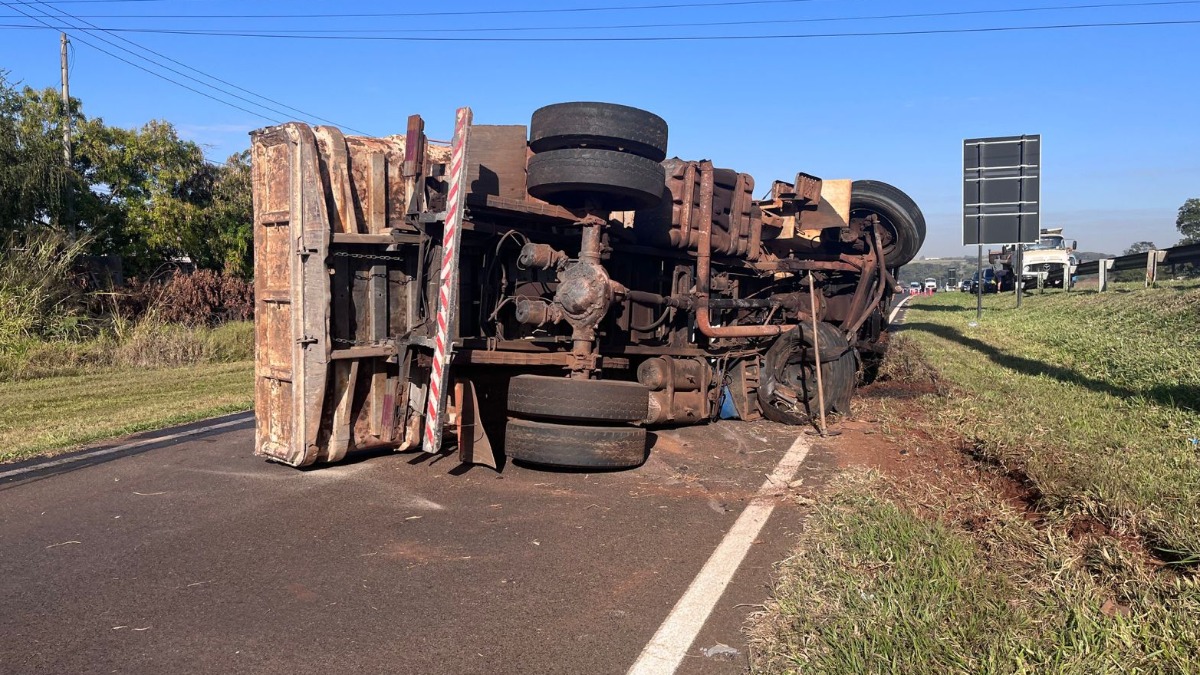 acidente caminhão anel viário