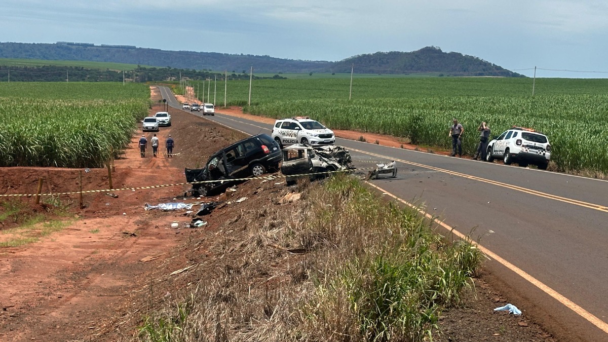 Duas pessoas morrem e cinco ficam