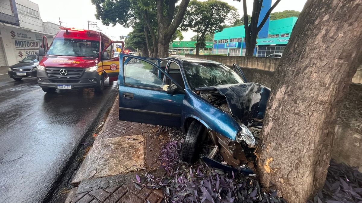 Acidente Avenida Francisco Junqueira