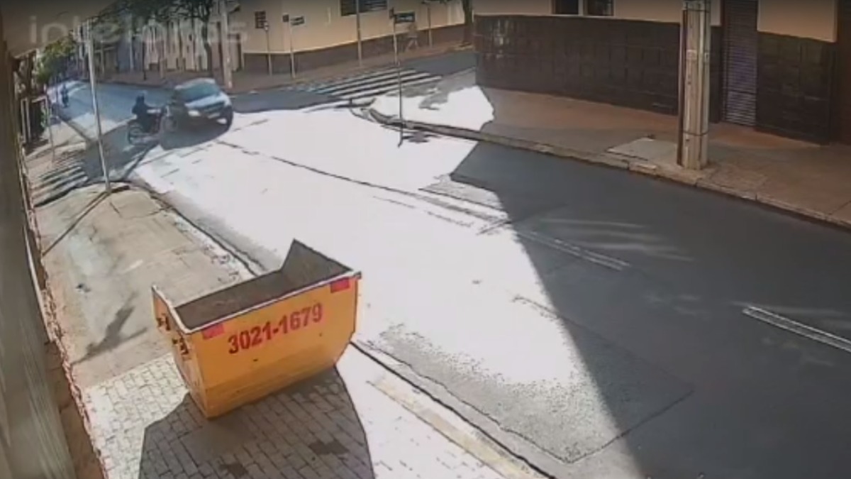 acidente de carro e moto