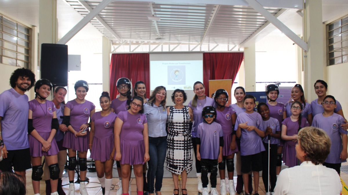 auxiliar cegos tarefas cotidianas