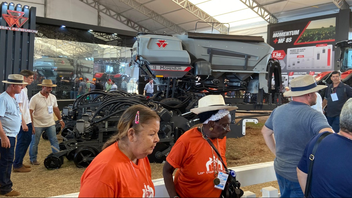 Lar de Idosos realiza visita especial