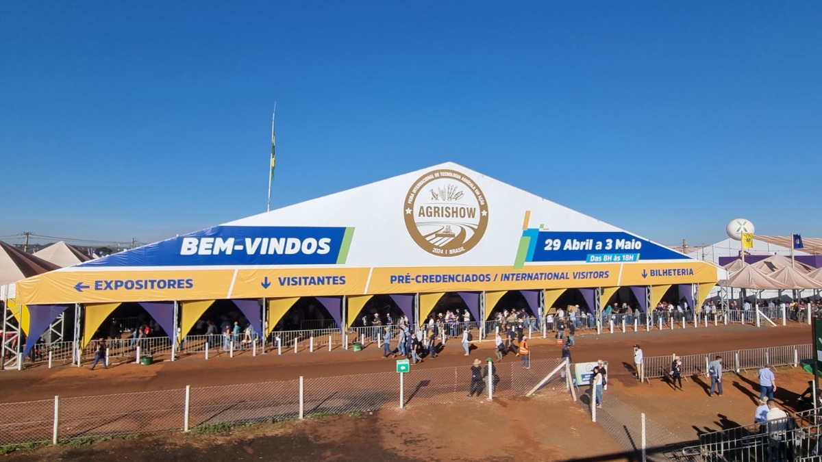 Trânsito intenso Agrishow