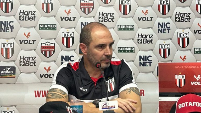 Botafogo-SP Douglas Baggio