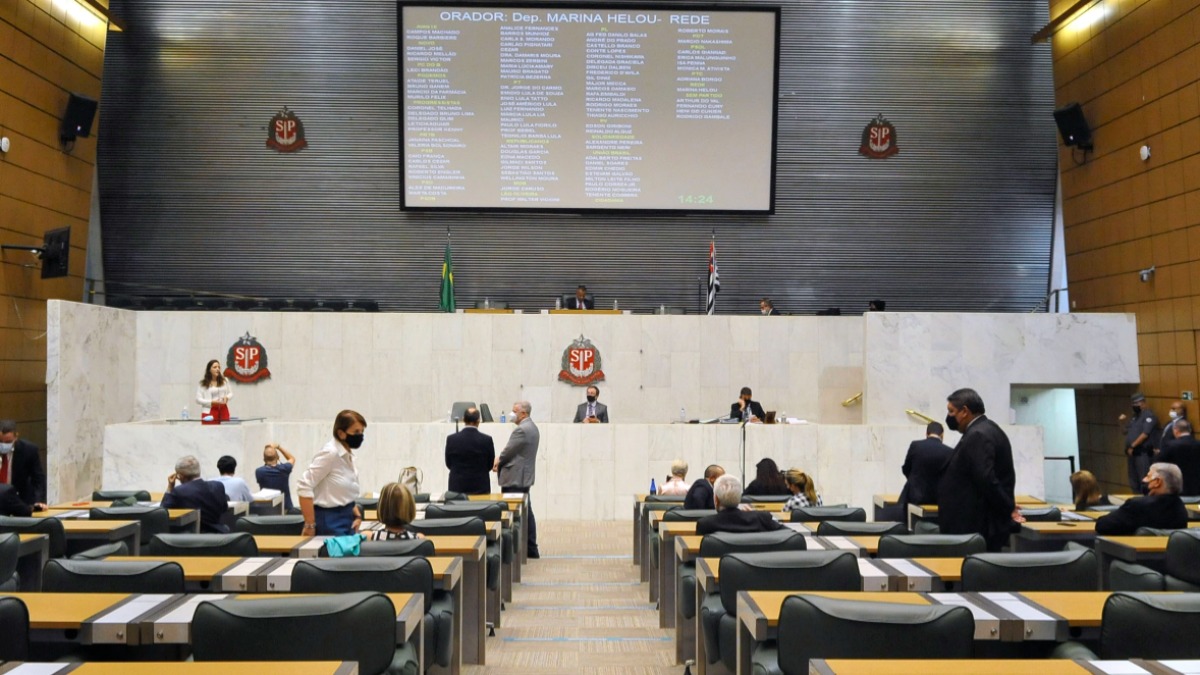 ausência deputados reuniões SP