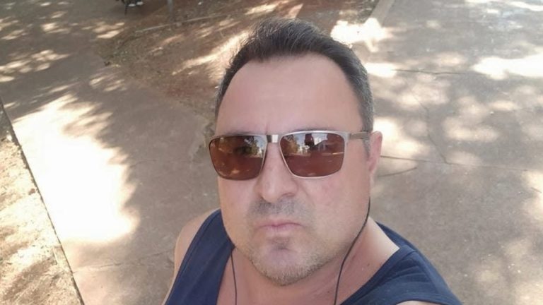 Polícia realiza buscas em apartamento de