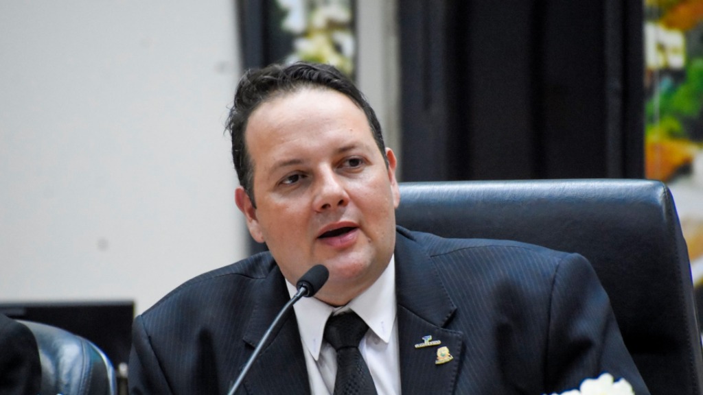 Suplente André Trindade