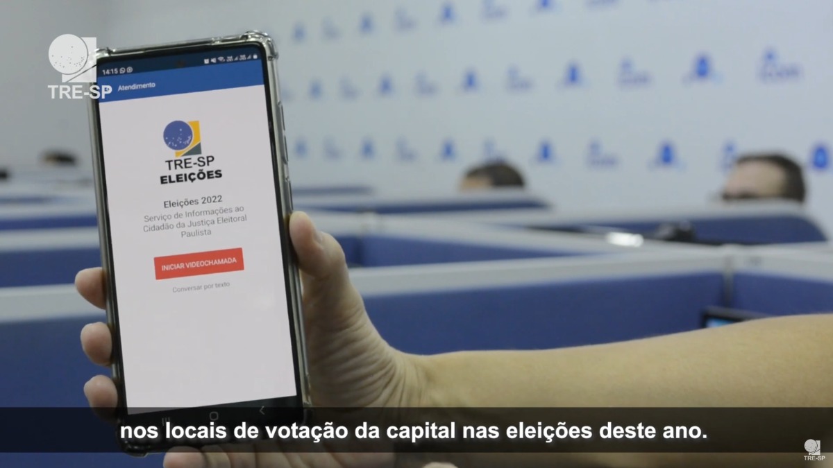 Central de Libras começa a funcionar