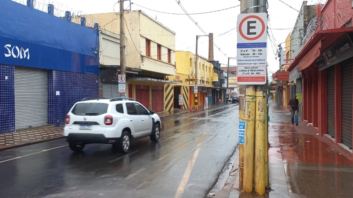 Rua José Bonifácio tem novas vagas