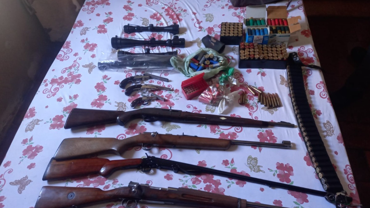 Apreensão de armas Vila Virgínia