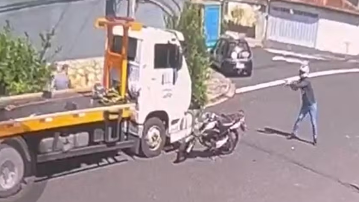 Suspeitos de trocar tiros contra guincheiro