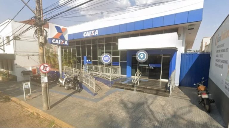 Agência bancária é alvo de assaltantes