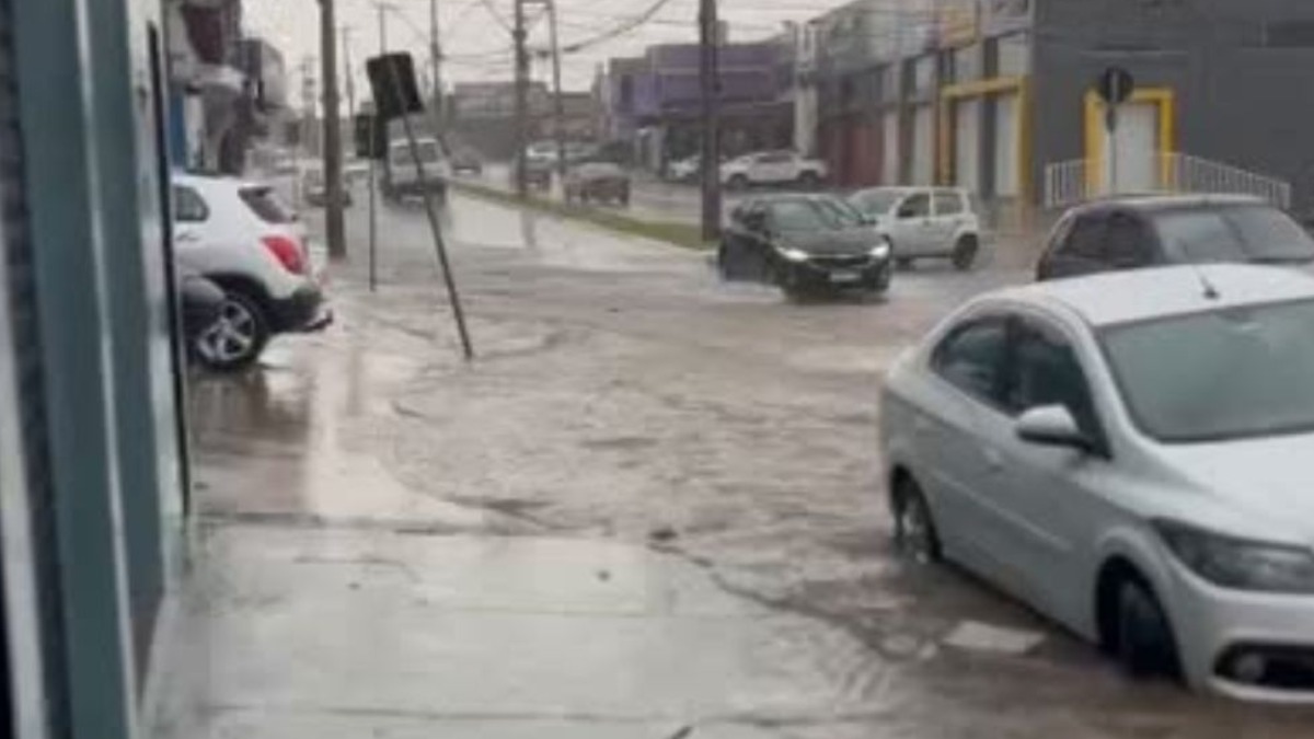 Avenida Adhemar Pereira de Barros registra