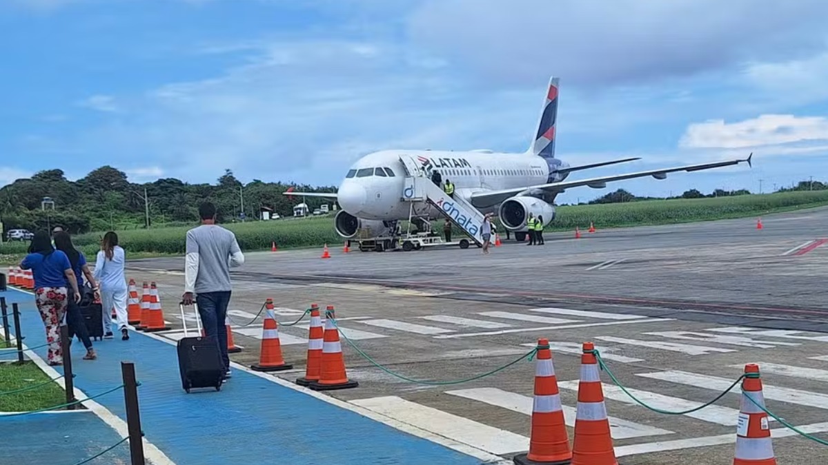 Avião da Latam faz resgate de