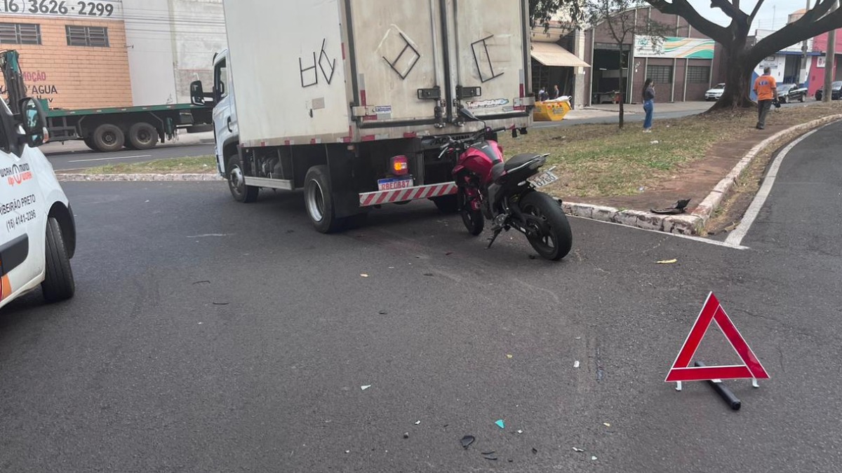acidente moto caminhão