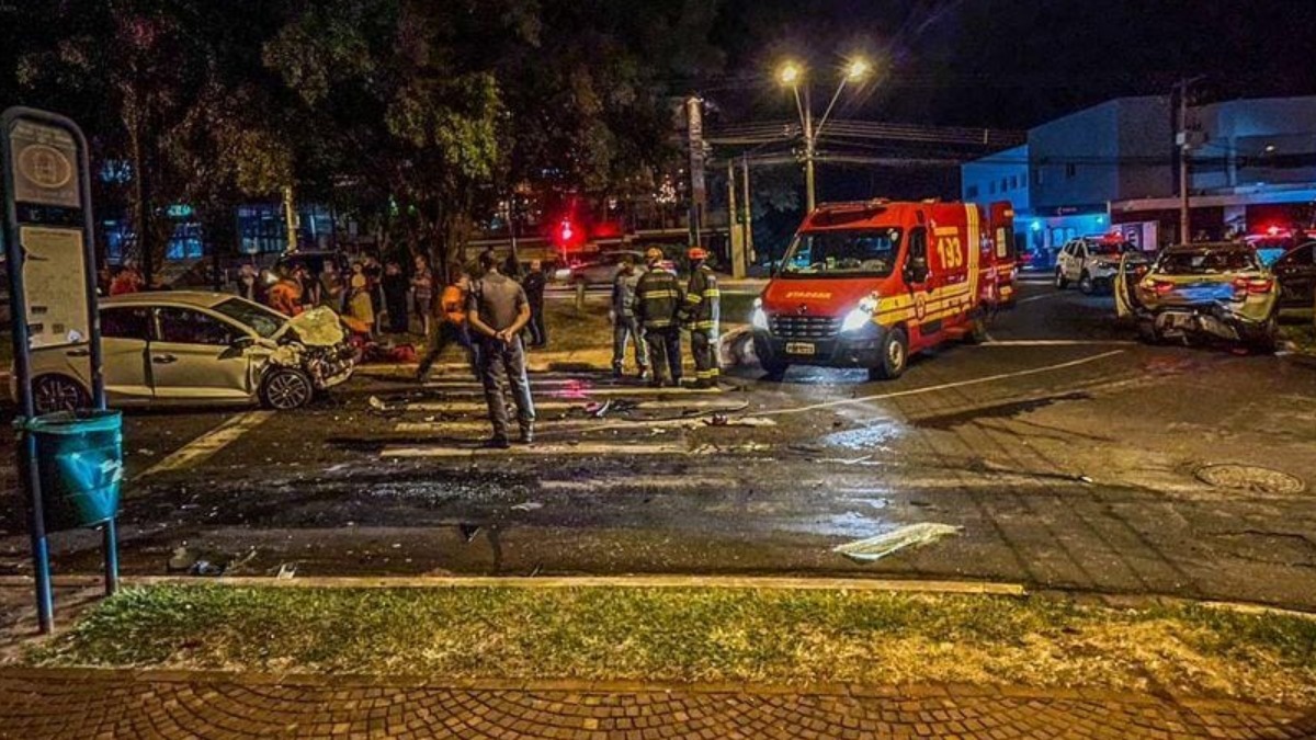 acidente avenida João Fiúsa