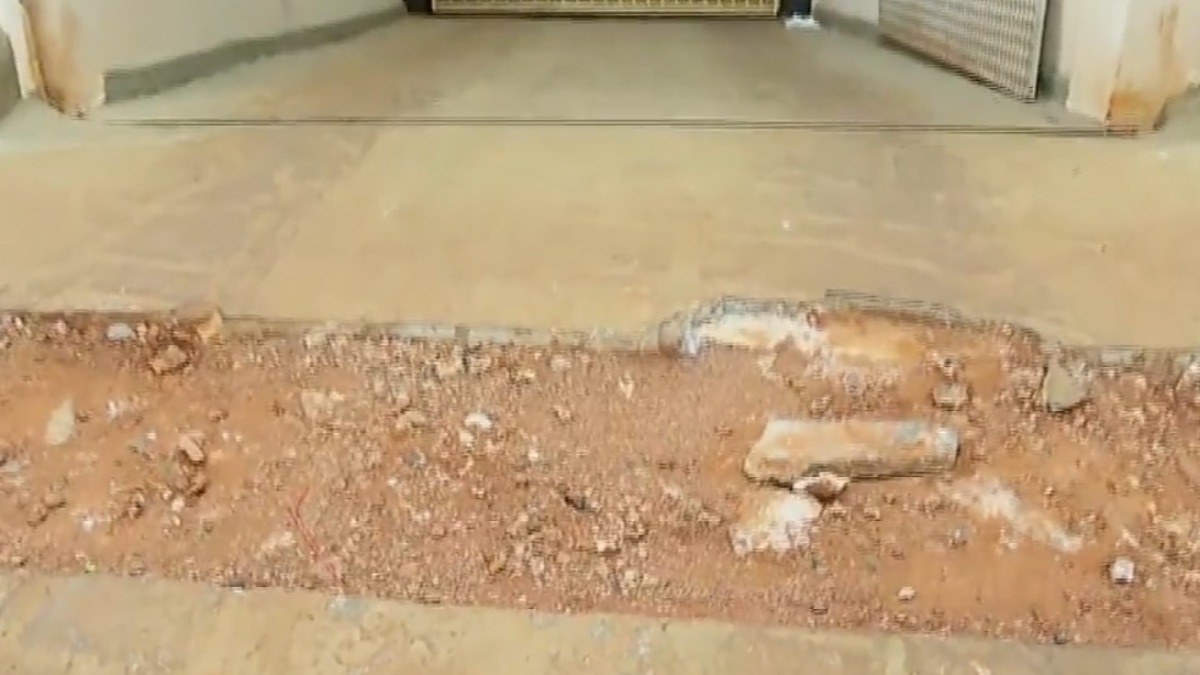 Calçada quebrada na Rua São José