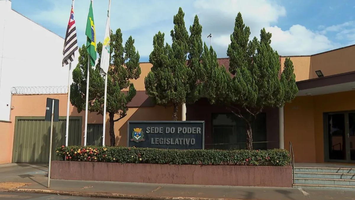 Câmara de Pontal aprova projeto que