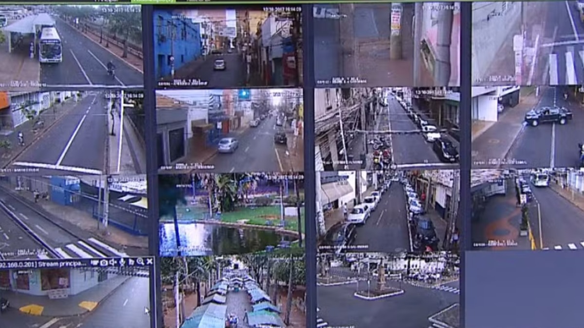 Câmeras de monitoramento do Centro