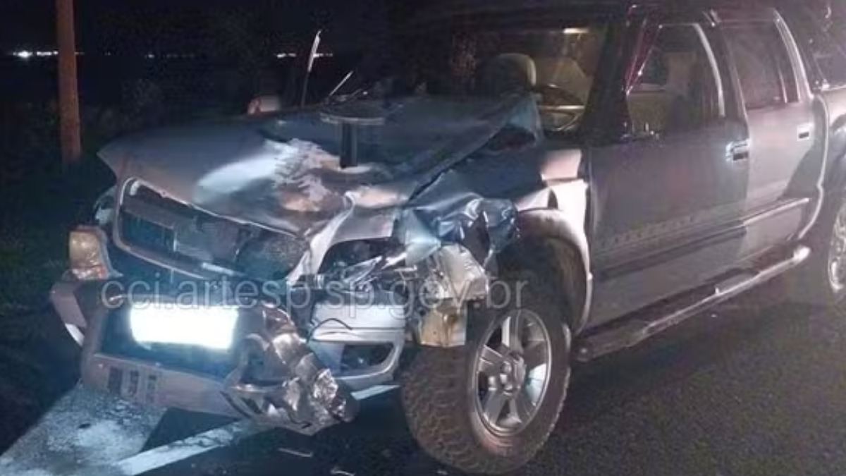 Acidente envolvendo três veículos deixa um