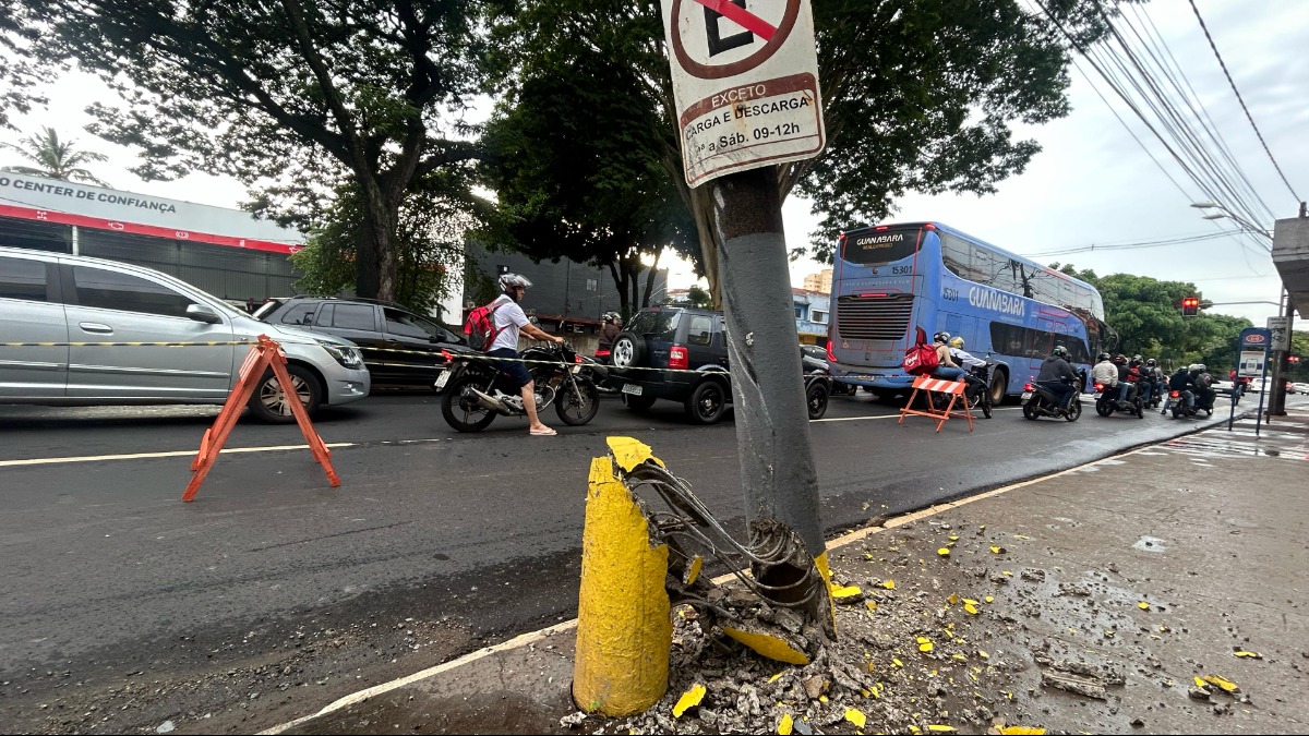 acidente avenida Francisco Junqueira