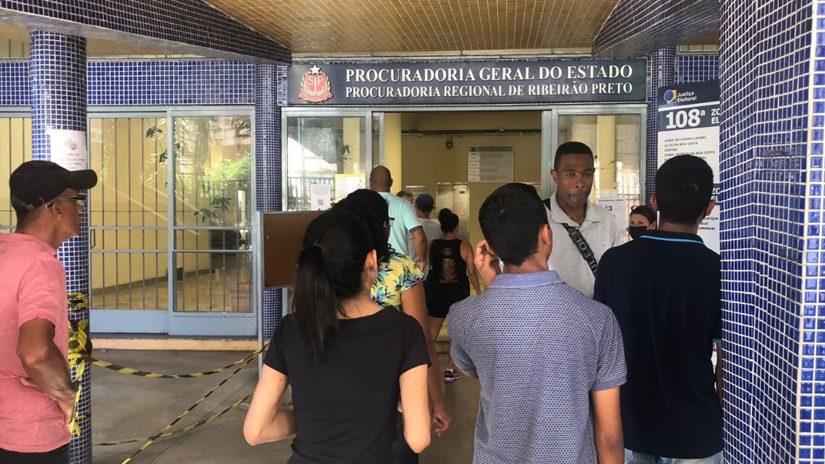 fila eleitoral Ribeirão