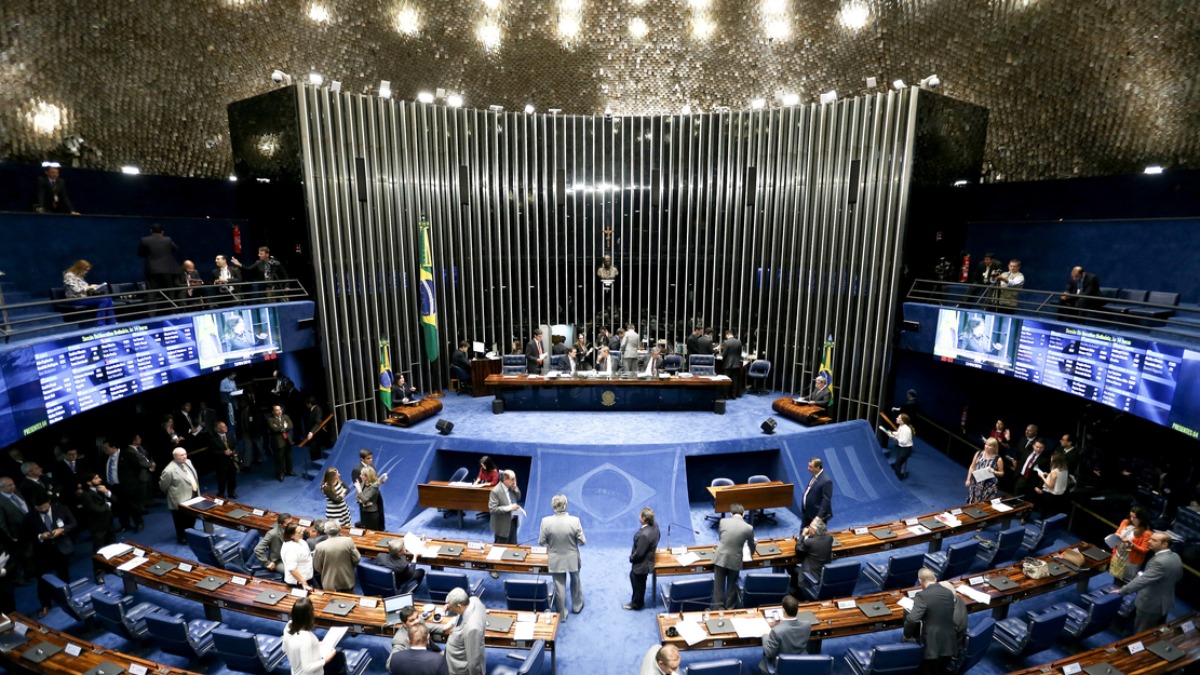 CCJ inicia análise de projeto de