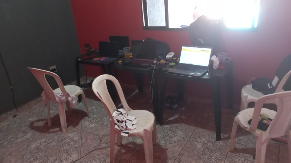 Oito pessoas são presas em Ribeirão