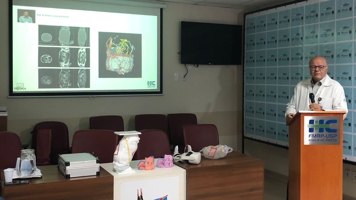 células-tronco crânio siamesas