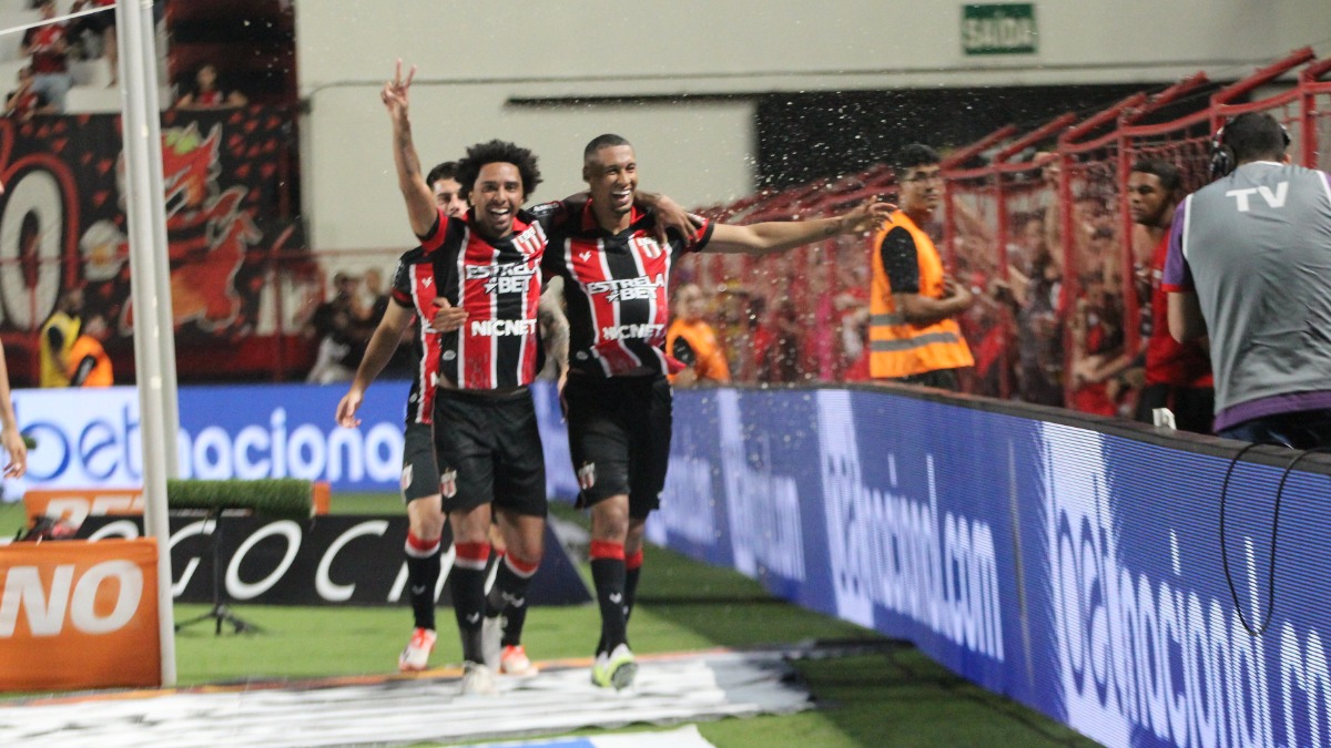Bota-SP empate Goiânia