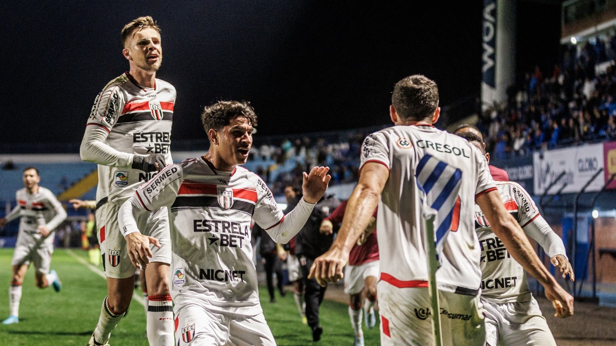 Bota-SP empate Florianópolis