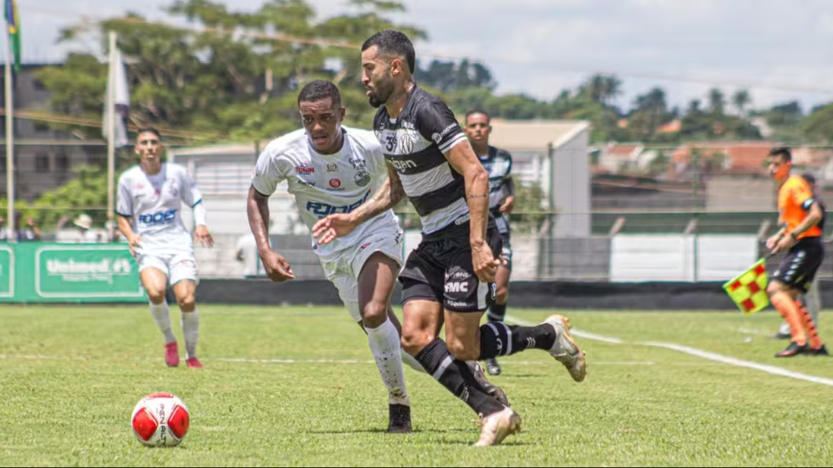 Comercial é goleado pelo VX