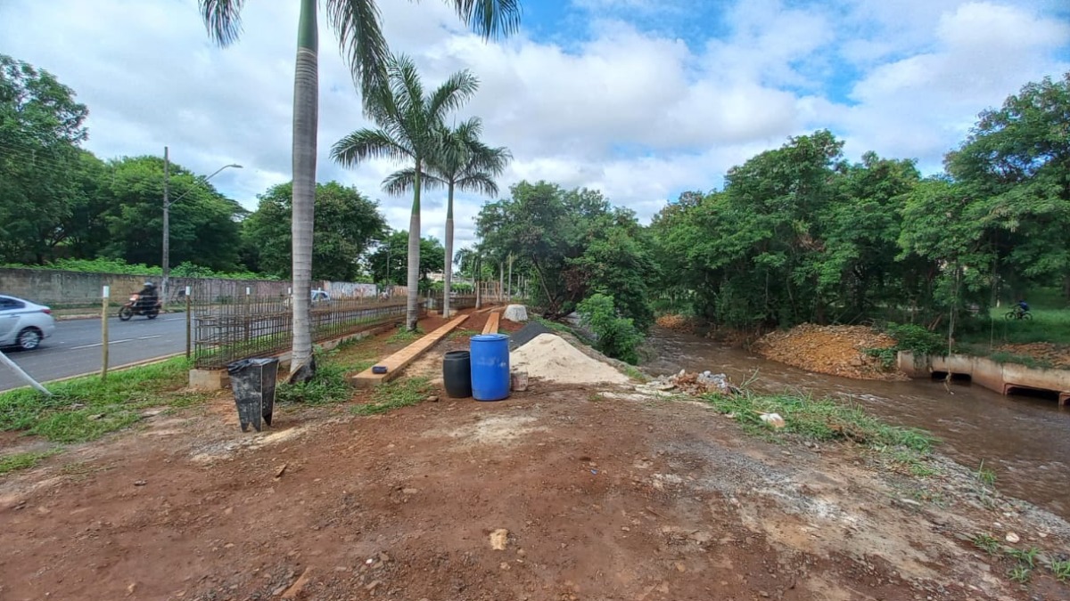 Empresa inicia construção de ponte para