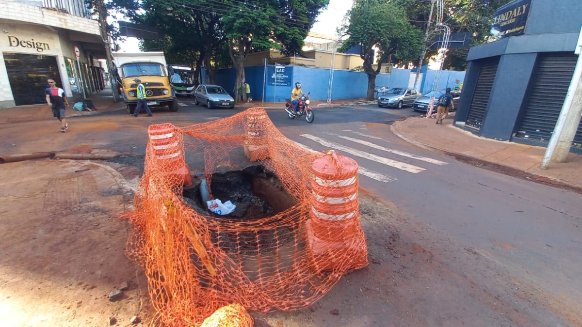 Cratera se abre na Florêncio