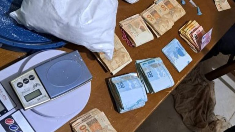 PF cumpre mandados de busca e