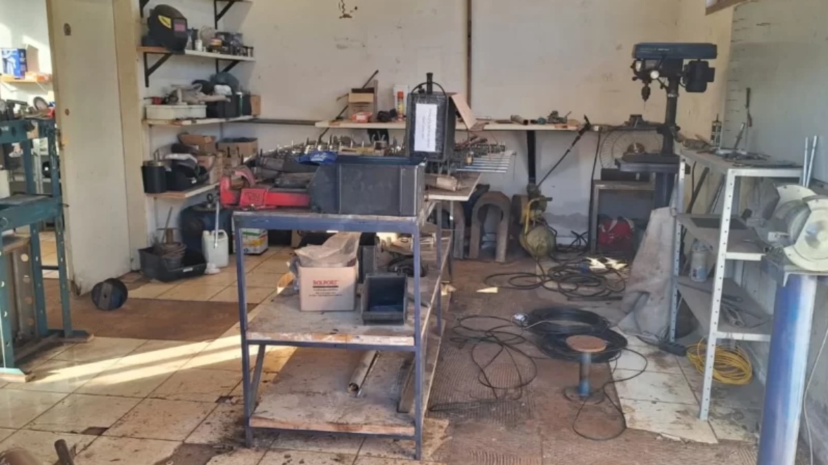 Funcionários são rendidos