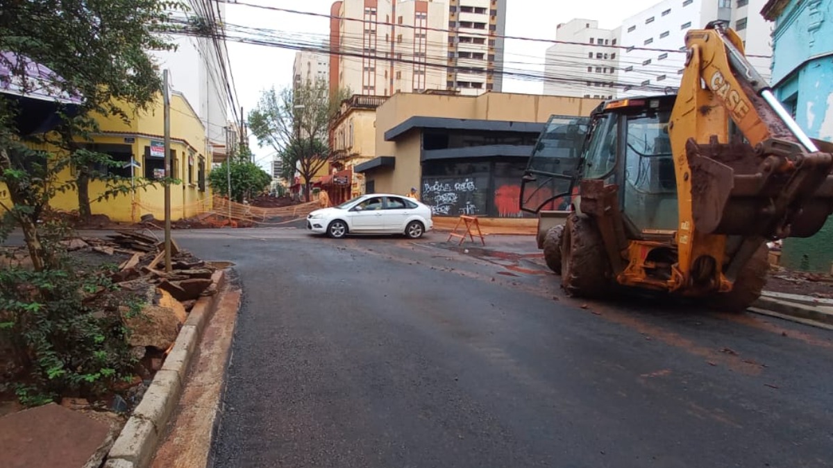 Prefeitura libera cruzamento no Centro com