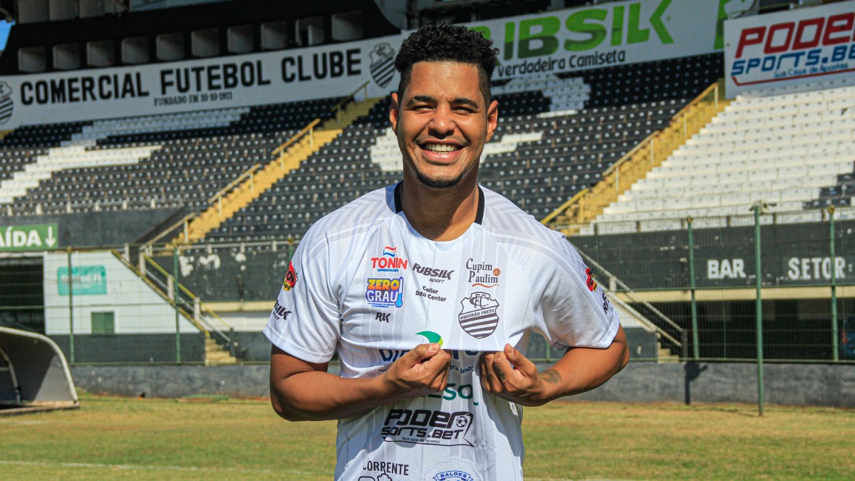 contratação zagueiro Daniel Santos