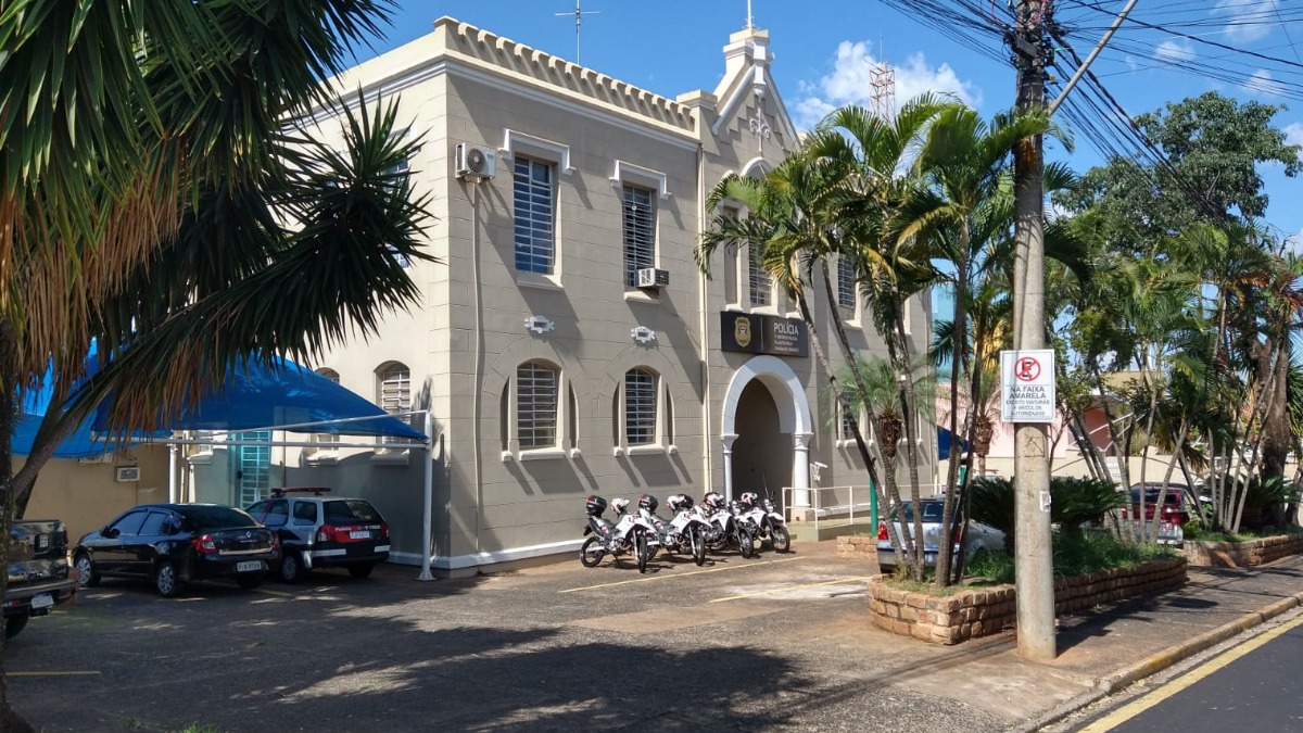 pirâmide financeira