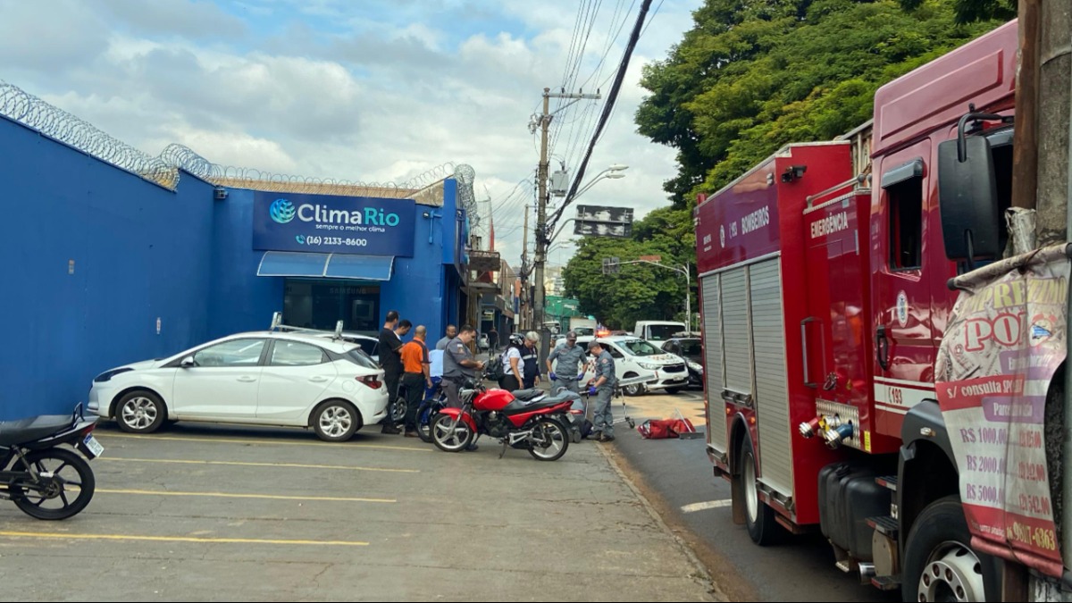 Derramamento de óleo causa acidente