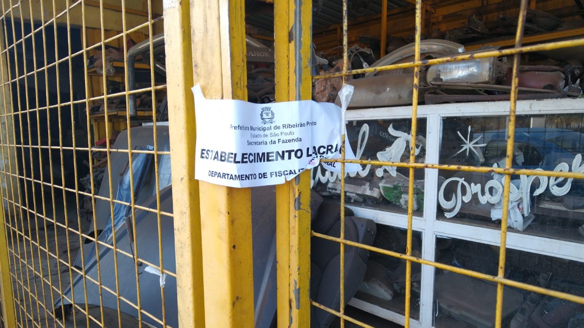 desmanche de auto-peças