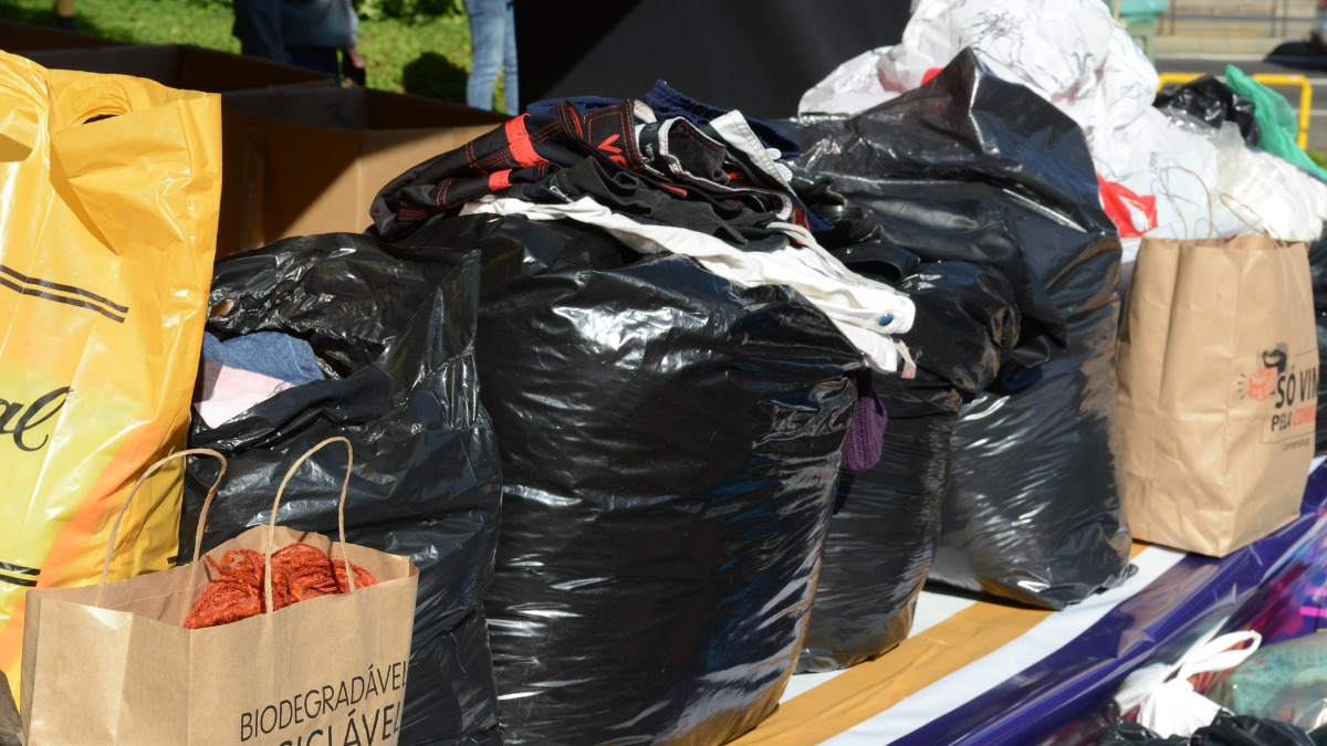 Campanha arrecadação alimentos vítimas Litoral Norte
