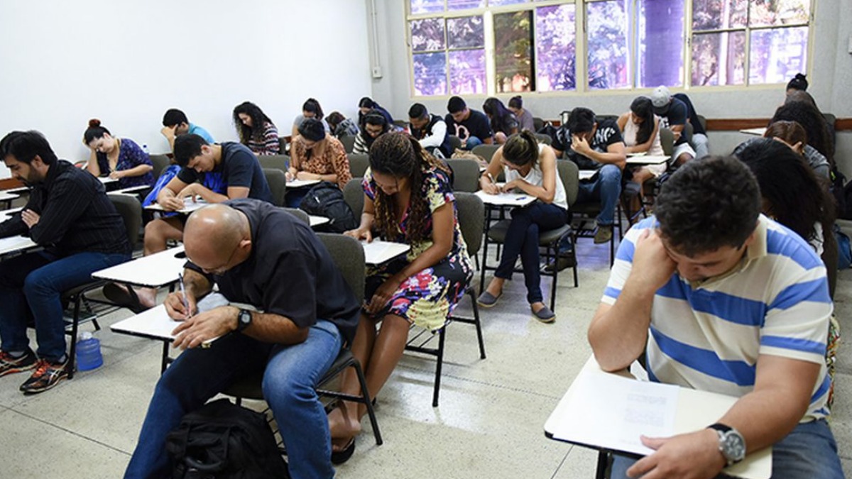 Ensino EJA Jovens Adultos