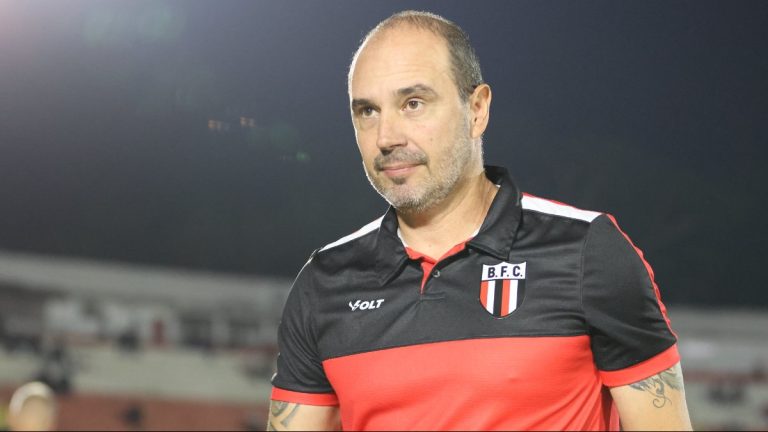 Botafogo-SP x América-MG