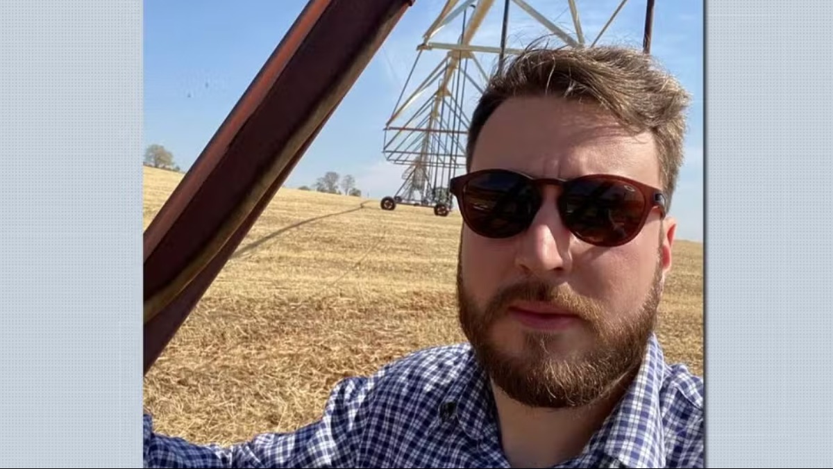 Engenheiro que esfaqueou a ex é