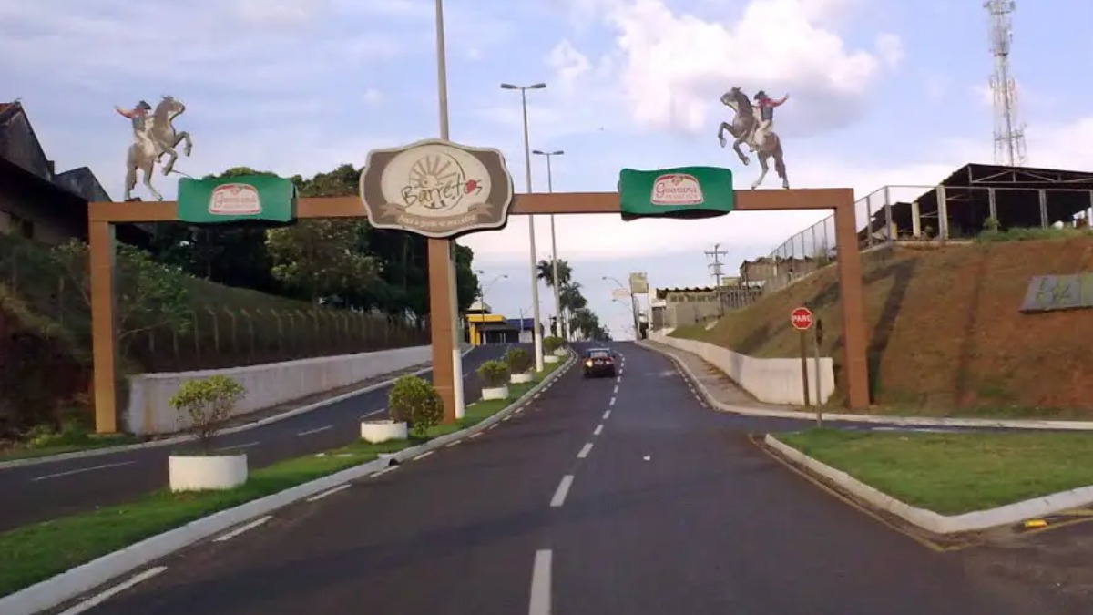 Câmara Municipal de Barretos publica edital