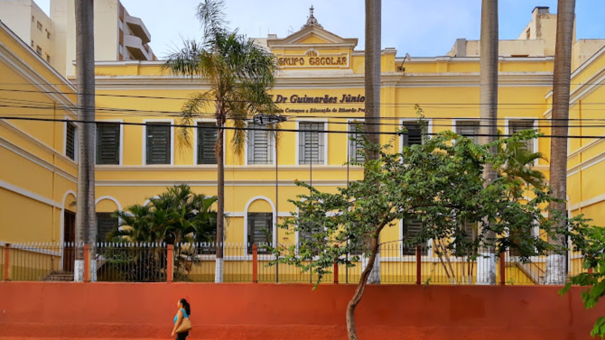 Você sabia que prédios de escolas