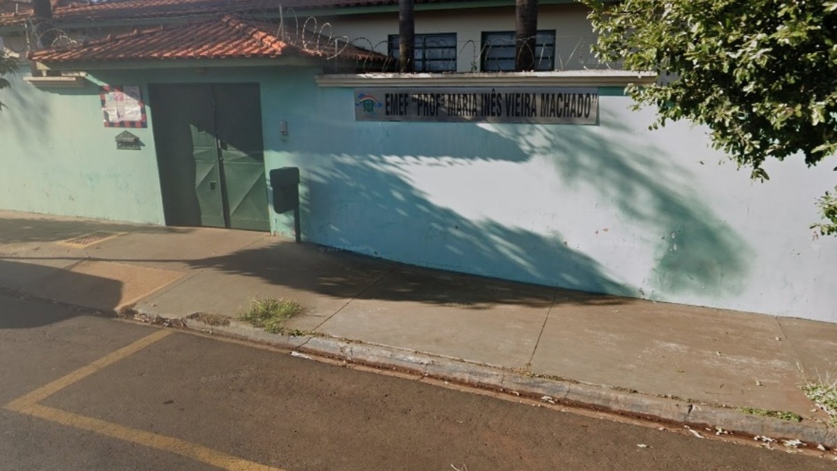 ameaça professoras com arma